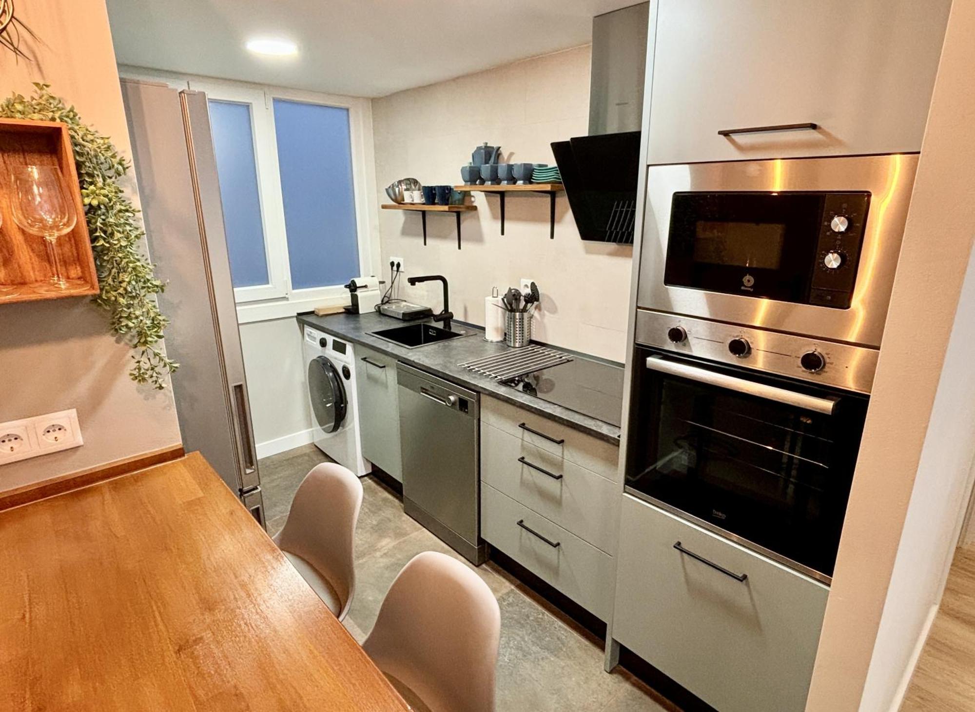 Imak Barrio Del Ave Apartment Zaragoza Bagian luar foto