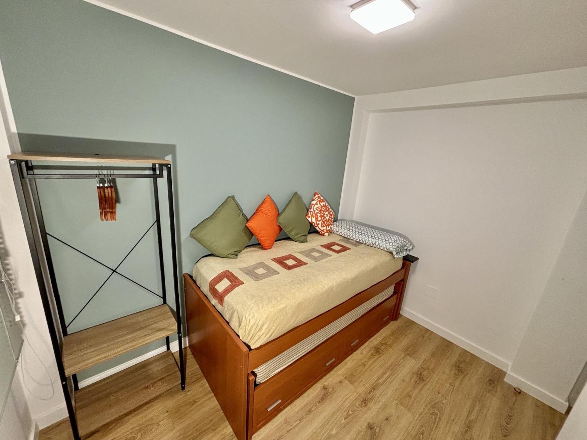 Imak Barrio Del Ave Apartment Zaragoza Bagian luar foto